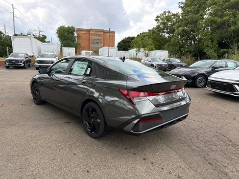 New 2026 Hyundai Elantra Sport FWD image 5