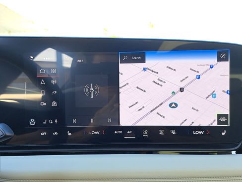 New 2025 Audi A6 e-tron Premium image 24