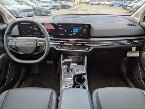 New 2026 Kia Sportage SX FWD image 16