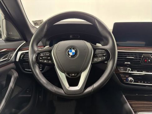Certified 2023 BMW 530i xDrive w/ Premium Package AWD/4WD image 9