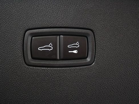 Certified 2026 Porsche Cayenne S AWD/4WD image 33