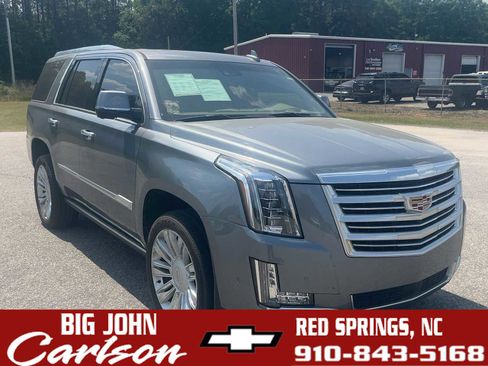 Used 2020 Cadillac Escalade Platinum RWD image 1