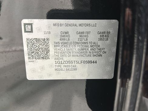 Used 2020 Chevrolet Malibu LT image 32