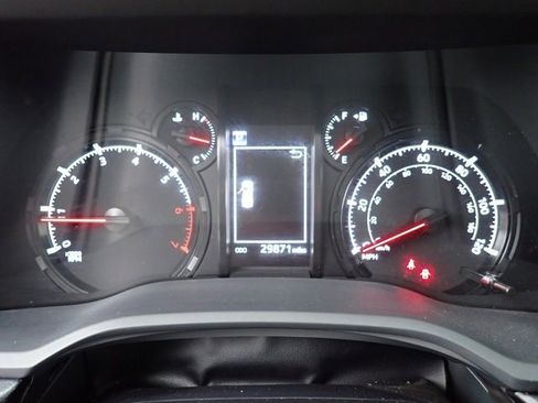 Used 2020 Toyota 4Runner SR5 image 26