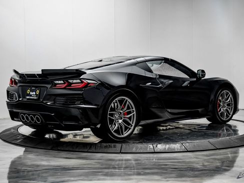 Used 2025 Chevrolet Corvette Z06 image 20