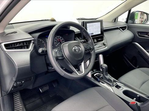 Used 2024 Toyota Corolla Cross LE w/ Moonroof Package image 14