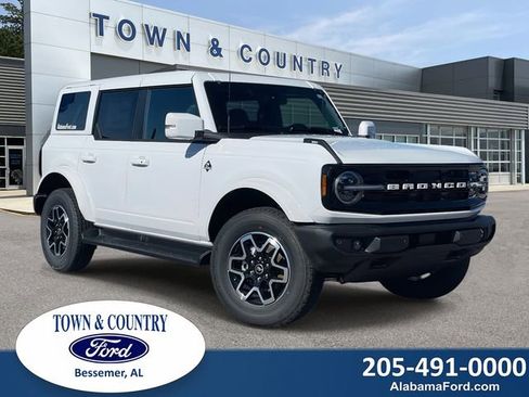 New 2025 Ford Bronco Outer Banks image 1