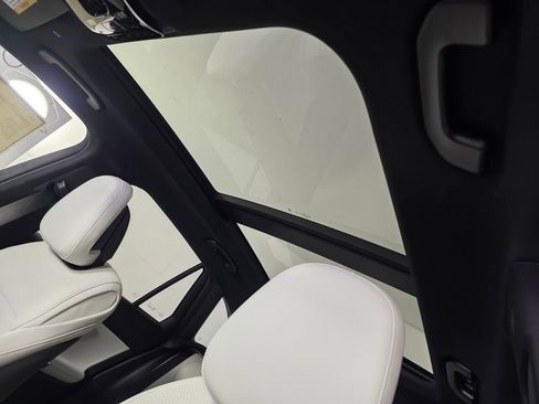 New 2026 Mercedes-Benz GLC 300 image 9