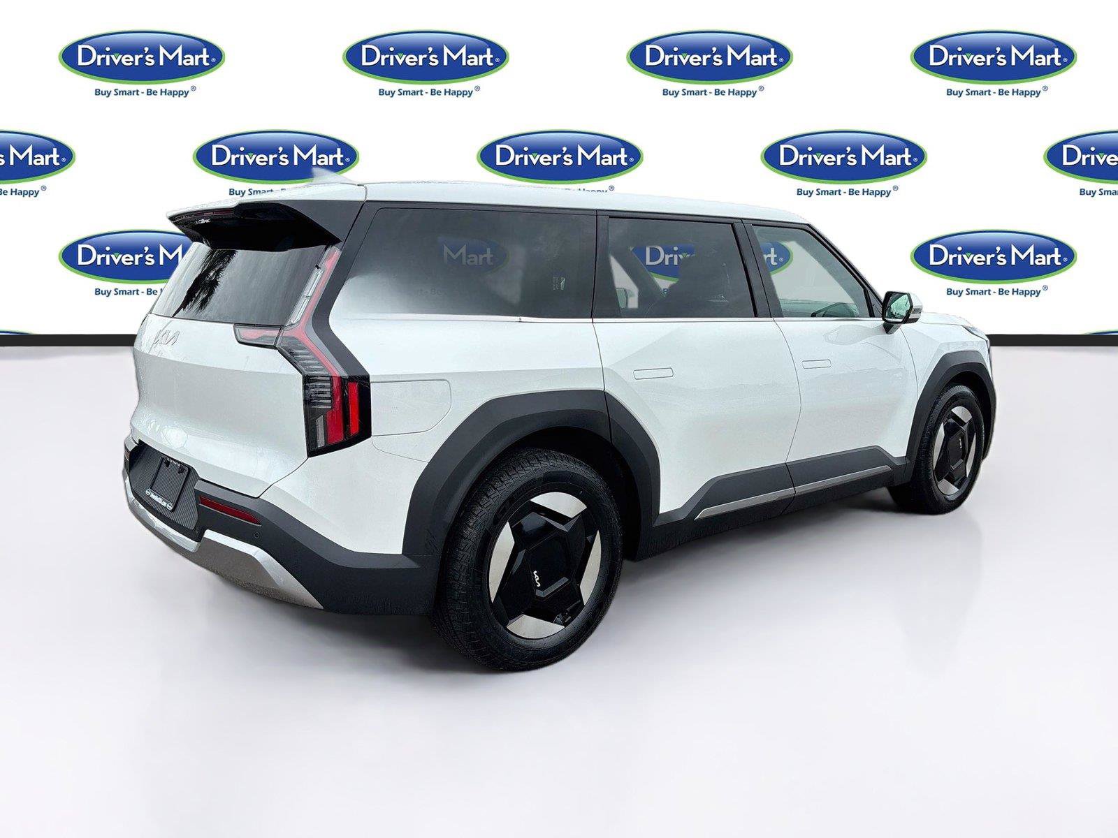 Used 2024 Kia EV9 Light Long Range RWD image 7