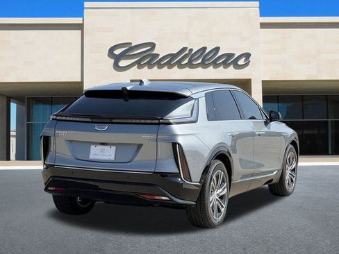 New 2026 Cadillac Lyriq Luxury image 3