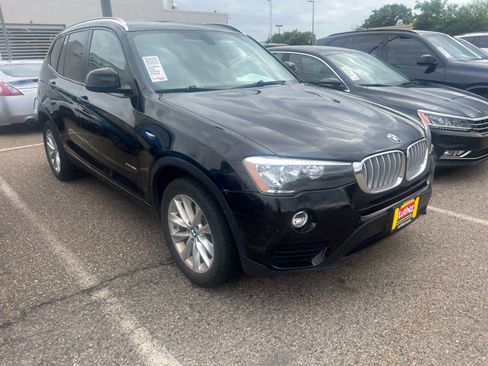 Used 2016 BMW X3 xDrive28i AWD/4WD image 2