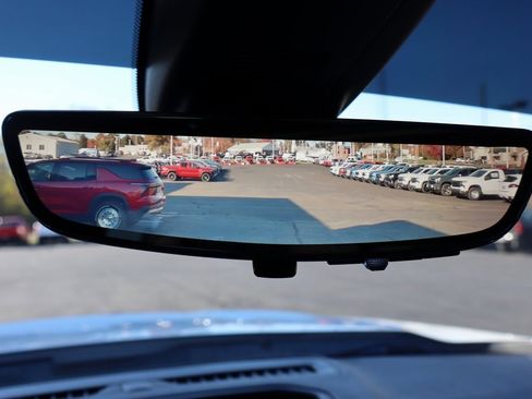 Used 2020 Chevrolet Silverado 1500 High Country w/ Technology Package image 16