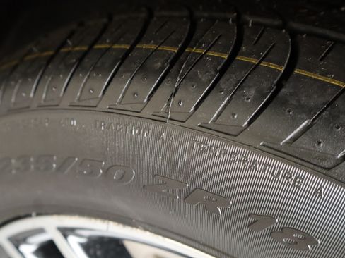 Used 2020 Ford Mustang Premium RWD image 9