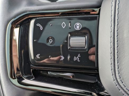 Used 2024 Land Rover Range Rover Sport Dynamic SE image 16