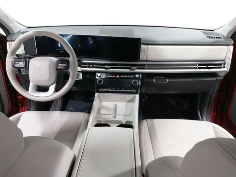 Certified 2025 Hyundai Santa Fe SEL image 9