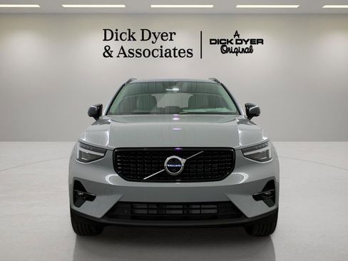 New 2026 Volvo XC40 B5 Plus w/ Protection Package Premier image 8