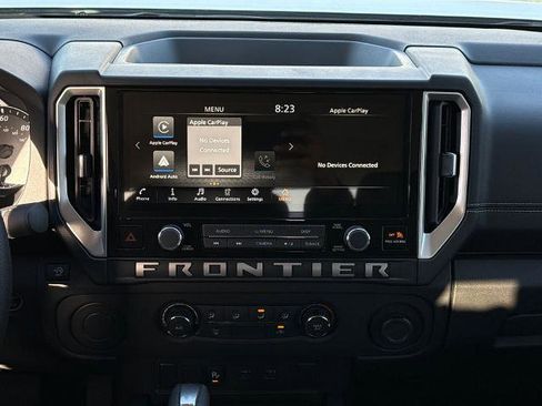 Certified 2025 Nissan Frontier SV image 12