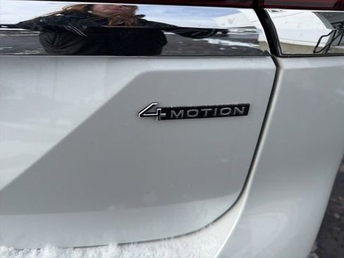 New 2026 Volkswagen Atlas SEL Premium R-Line image 18