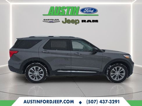 Certified 2023 Ford Explorer Limited image 6