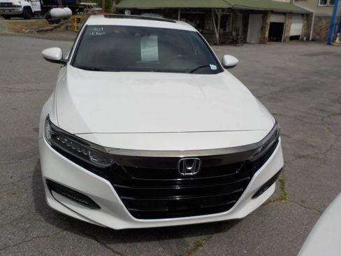 Used 2019 Honda Accord Sport image 7