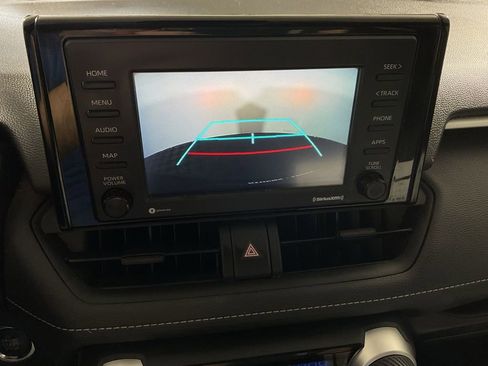 Used 2022 Toyota RAV4 XLE w/ Convenience Package image 3