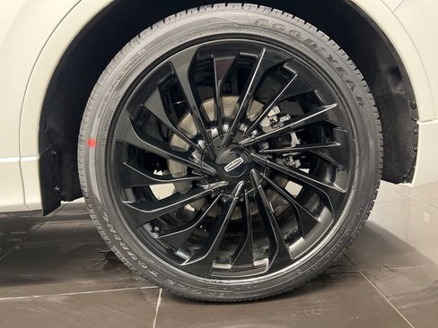 New 2026 Lincoln Aviator Reserve image 7