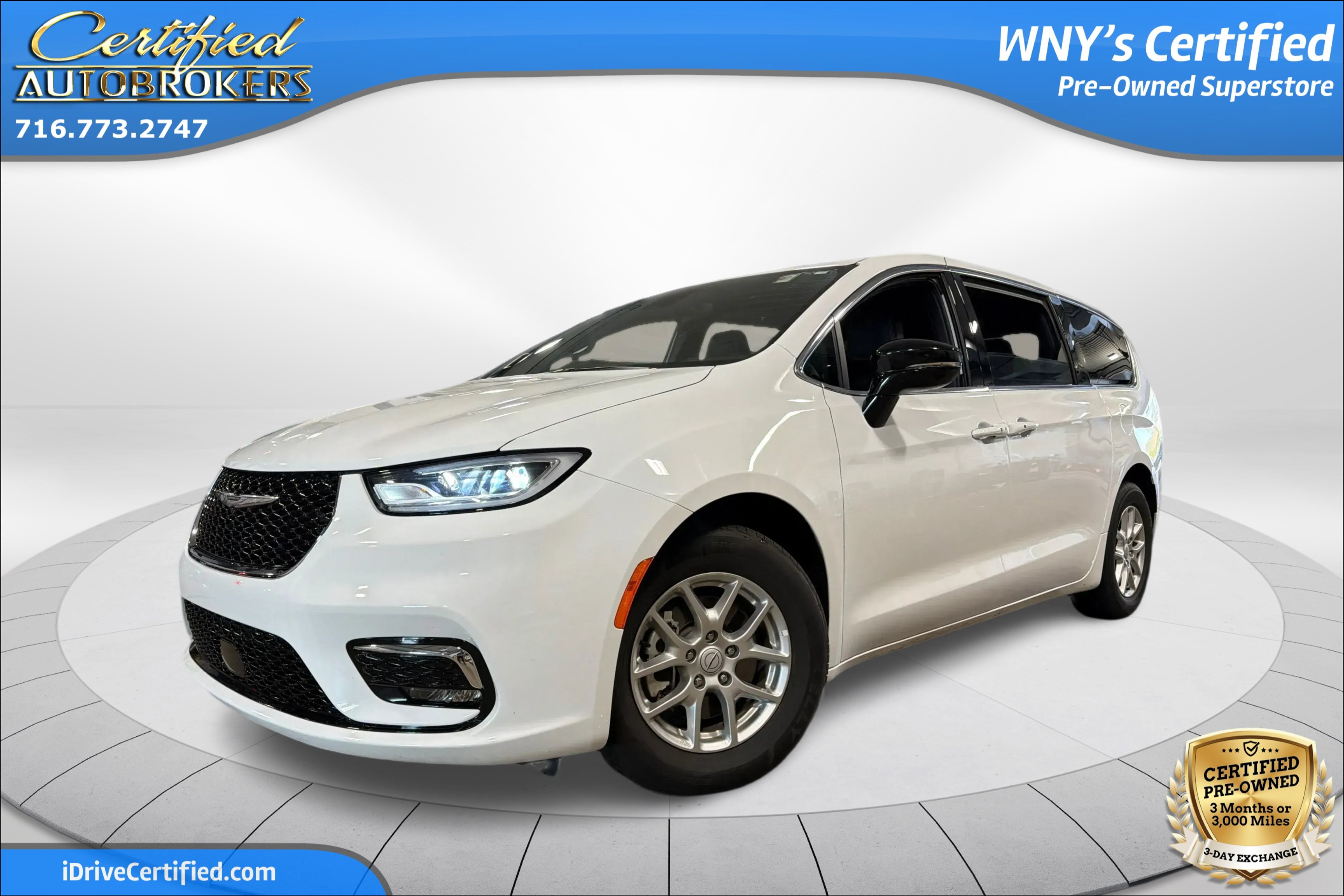 Used 2026 Chrysler Pacifica Select FWD image 1