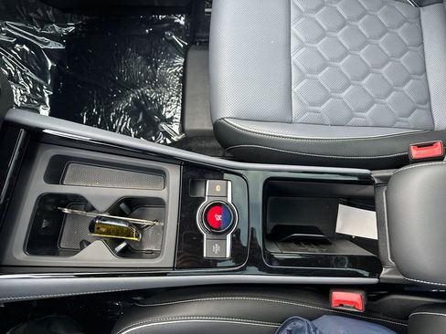 New 2026 Volkswagen Tiguan SEL R-Line image 12