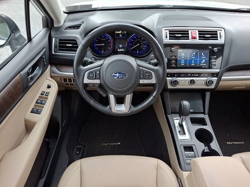 Used 2016 Subaru Outback 2.5i Limited AWD/4WD image 13