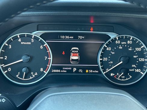 Used 2025 Nissan Rogue SV FWD image 29