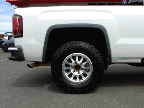 Used 2016 GMC Sierra 1500 SLT w/ All-Terrain Package AWD/4WD image 13