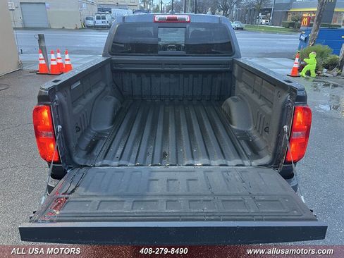 Used 2017 Chevrolet Colorado Z71 image 29