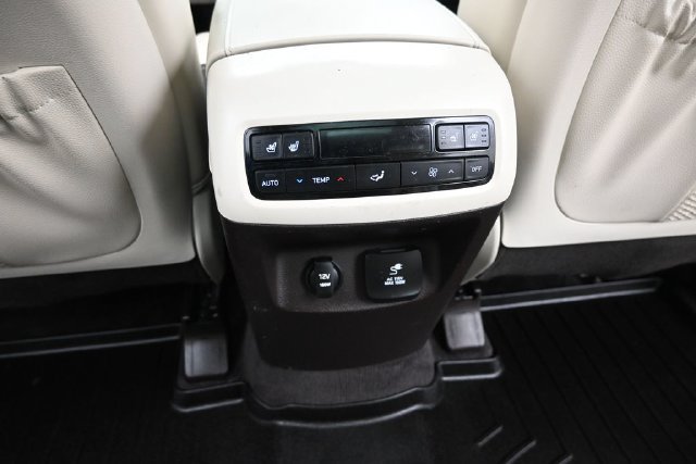 Used 2020 Hyundai Palisade Limited FWD image 12