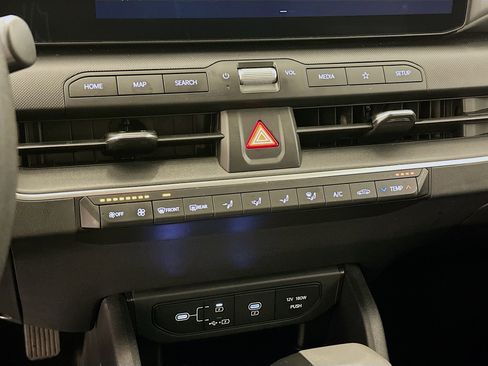 Used 2025 Kia K4 LXS image 24