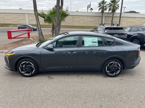 New 2026 Kia K4 EX image 4