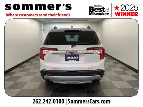 Used 2023 GMC Acadia SLE w/ Driver Convenience Package AWD/4WD image 4