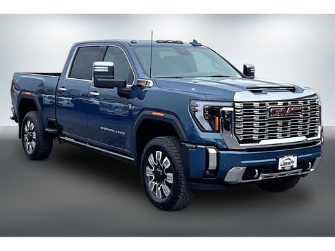 New 2026 GMC Sierra 2500 Denali w/ Max Trailering Package AWD/4WD image 2