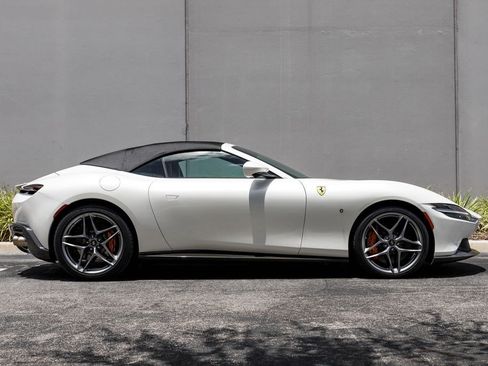 Used 2024 Ferrari Roma Spider RWD image 6