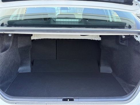 Used 2025 Toyota Camry SE image 33