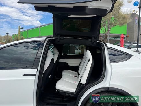Used 2023 Tesla Model X AWD/4WD image 21