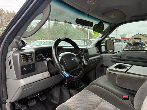 Used 2003 Ford F350 4x4 Regular Cab Super Duty image 34