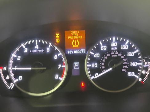 Used 2013 Acura ILX w/ Technology Package image 7