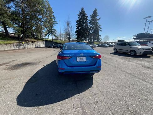 Used 2025 Nissan Sentra SV FWD image 16