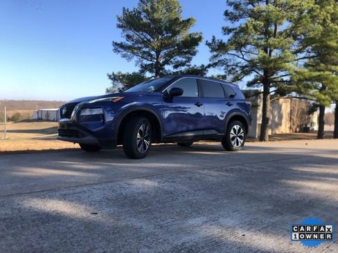 Used 2023 Nissan Rogue SV image 9