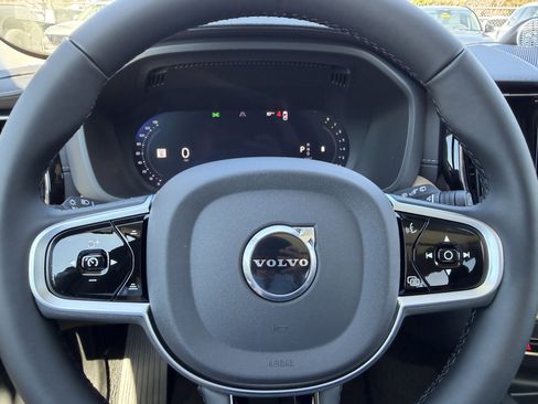 New 2026 Volvo XC60 B5 Ultra w/ Protection Package image 32