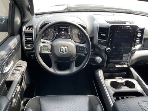 Used 2024 RAM 1500 Laramie image 12