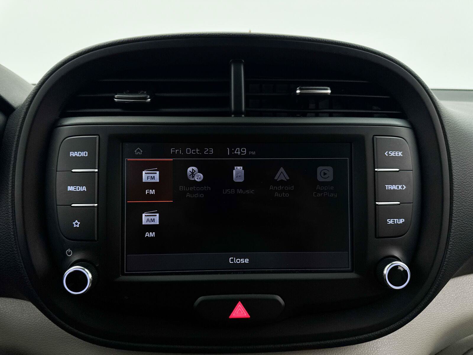 Used 2025 Kia Soul LX w/ LX Technology Package FWD image 24