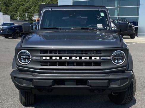 New 2025 Ford Bronco 4-Door image 17
