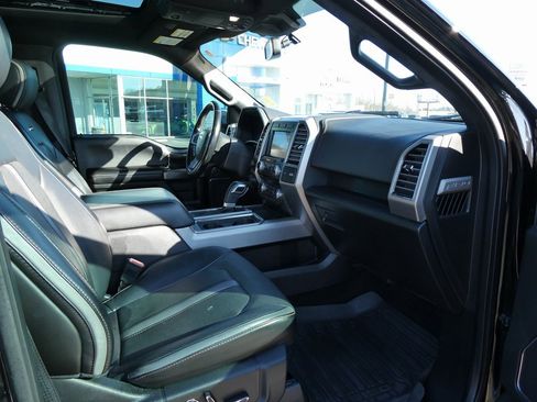 Used 2018 Ford F150 Platinum w/ Technology Package image 17