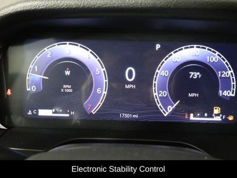 Used 2025 Jeep Grand Cherokee L Altitude AWD/4WD image 11